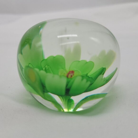 Handcrafted Green Floral Glass Paperweight Vintage Desk Decor - Picture 12 of 13